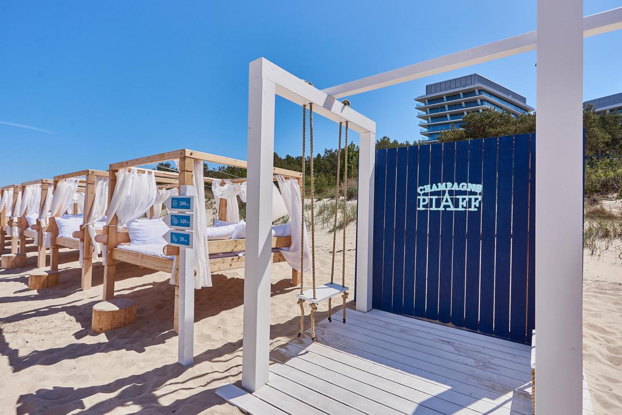 Wave Beachfront Family Apartment Miedzyzdroje Buitenkant foto